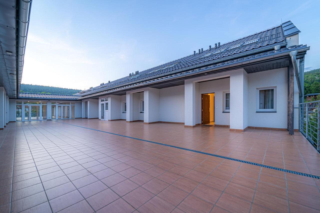Apartament Rodzinny Plus Mountain Aparts Świeradów-Zdrój Eksteriør billede
